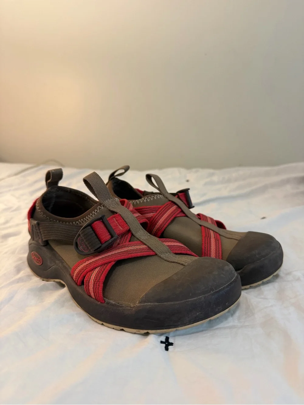 Keen Kids Olive and Red Adventure Water Shoes 5